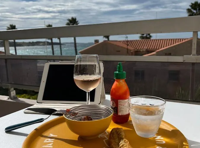 Sanary View - Un Ecrin Sur La Mer